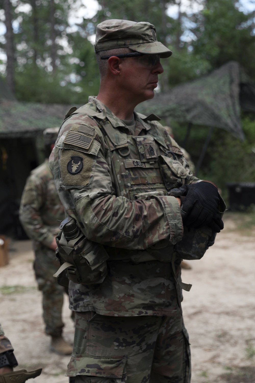 Command Sgt. Maj. observes troop maneuver briefing