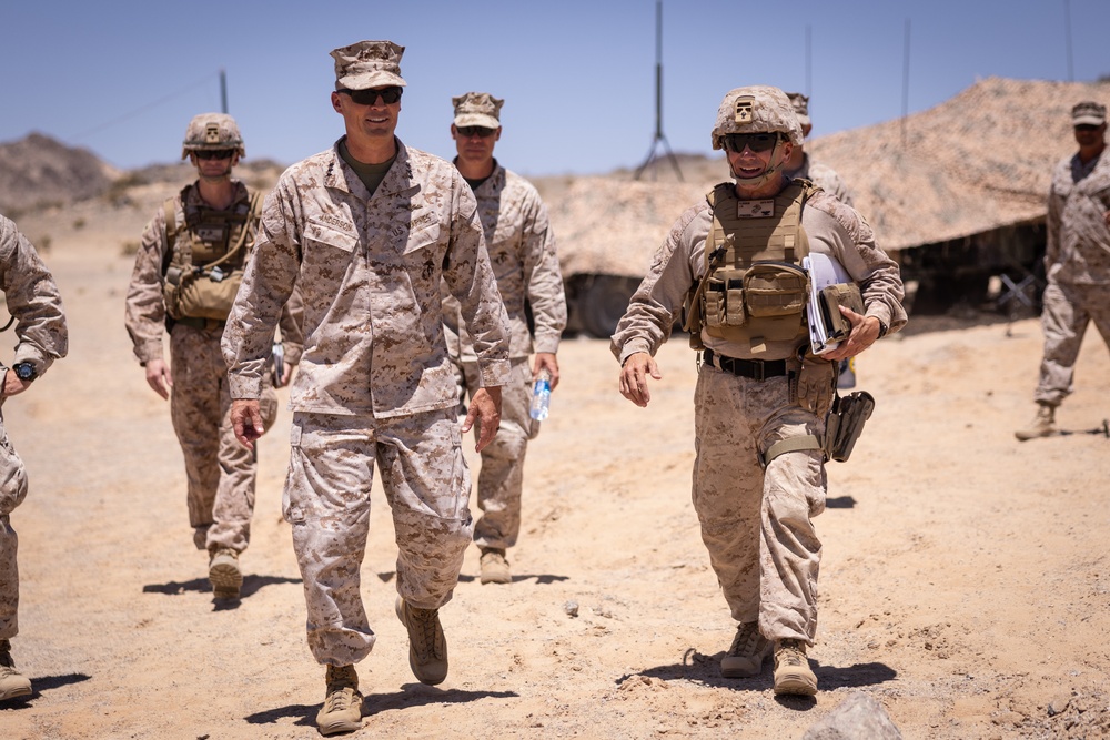 Commander of Marine Forces Reserve Visits Reserve Marines at ITX 3-25