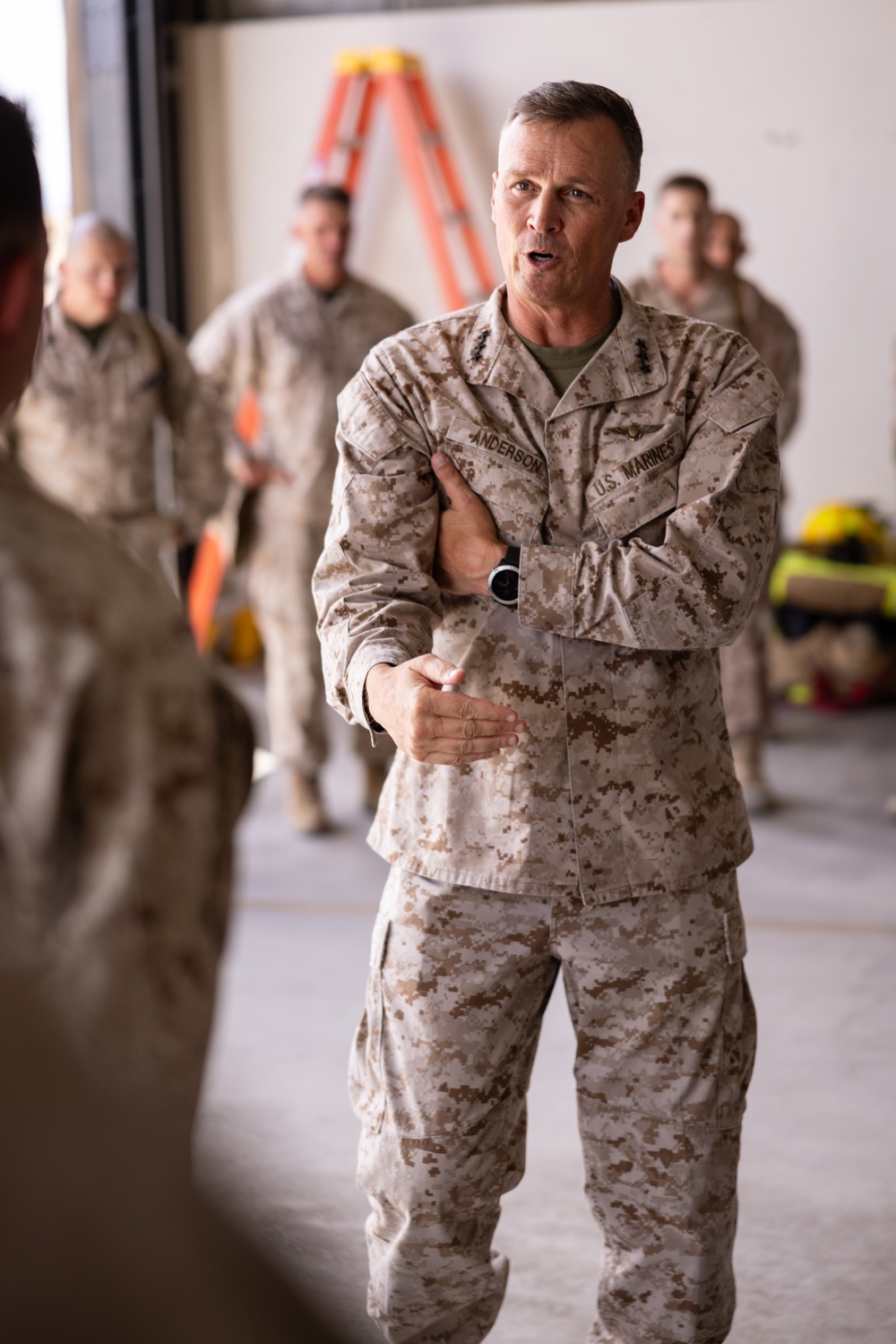 Commander of Marine Forces Reserve Visits Reserve Marines at ITX 3-25