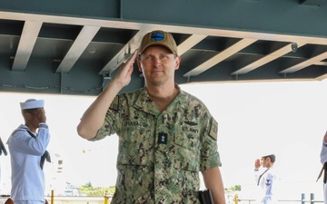 Rear Admiral Chris Cavanaugh Visits USS Frank Cable in Pearl Harbor