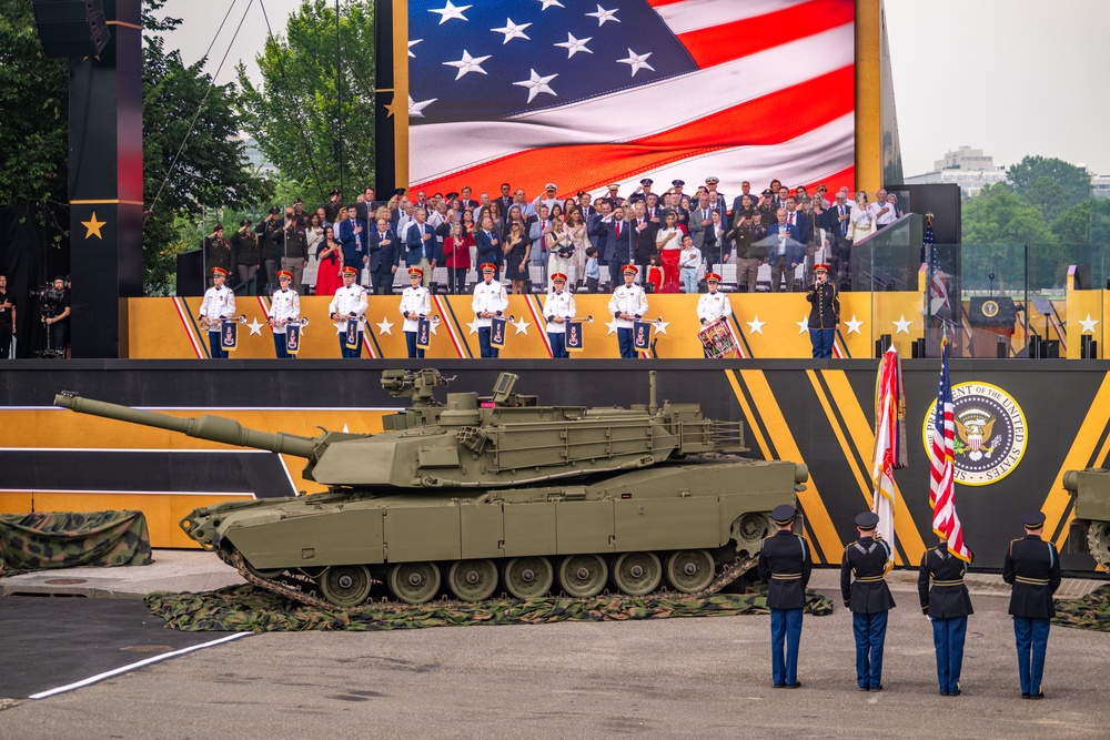National Anthem Opens the Army 250th Birthday Parade