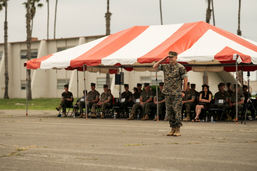 13th Marine Expeditionary Unit holds Change of Command Ceremony