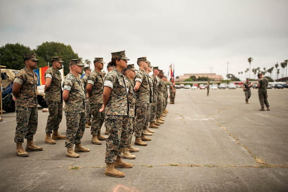 13th Marine Expeditionary Unit holds Change of Command Ceremony