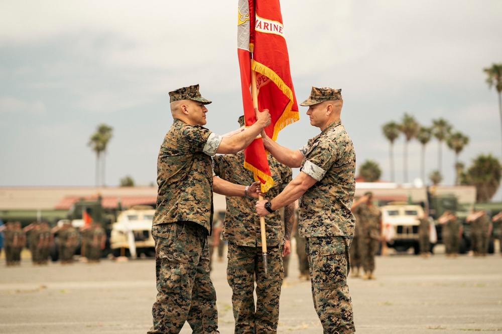 13th Marine Expeditionary Unit holds Change of Command Ceremony