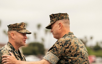 13th Marine Expeditionary Unit holds Change of Command Ceremony