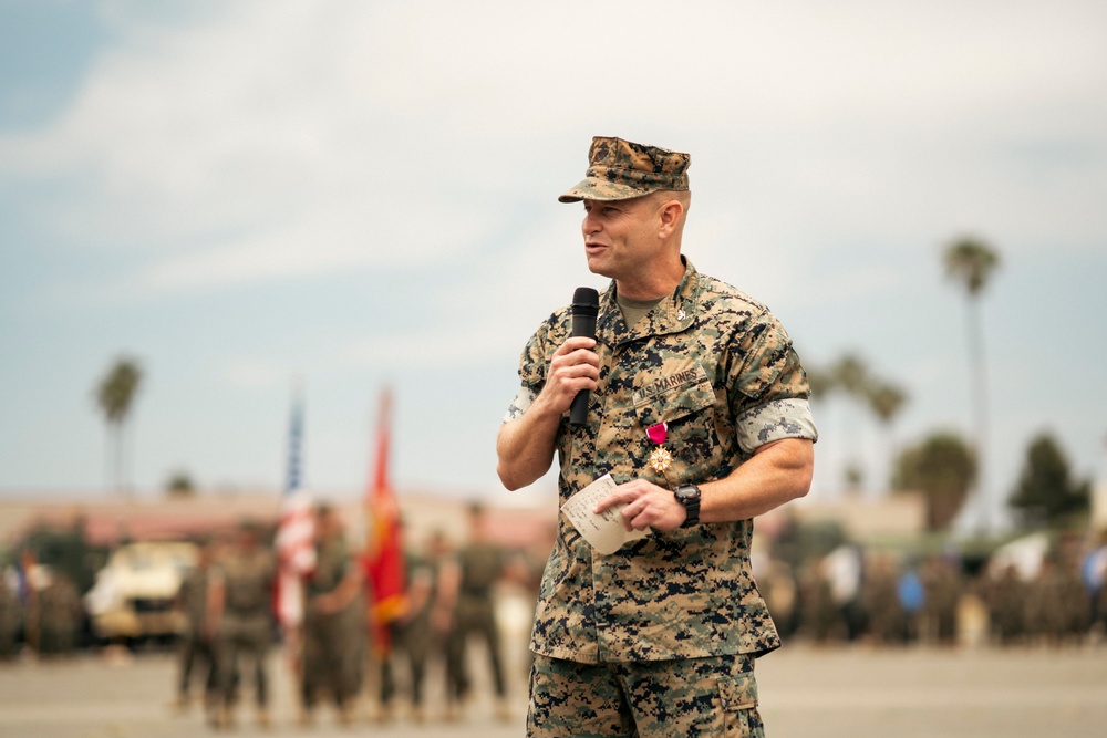 13th Marine Expeditionary Unit holds Change of Command Ceremony