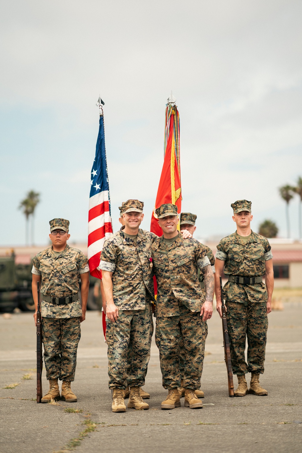 13th Marine Expeditionary Unit holds Change of Command Ceremony