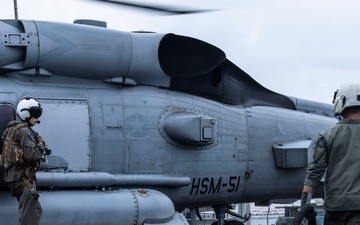 HMH-462 perform ADGR for Fuji Viper