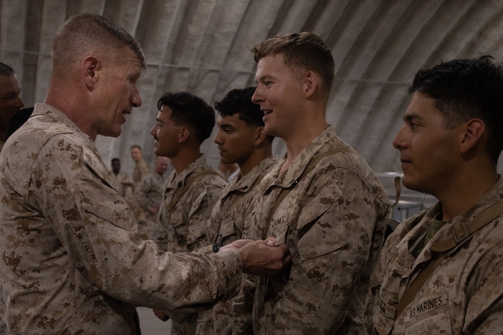 ITX 3-25: 4th Marine Division Commanding General Visits Marines at Range 400