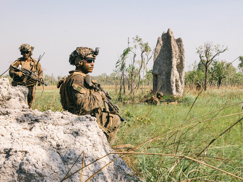 MRF-D 25.3: 2nd Bn., 1st Marines, ADF, VMM-363 conduct air assaults during Predator’s Run