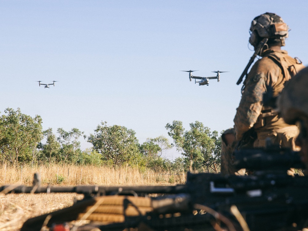 MRF-D 25.3: 2nd Bn., 1st Marines, ADF, VMM-363 conduct air assaults during Predator’s Run