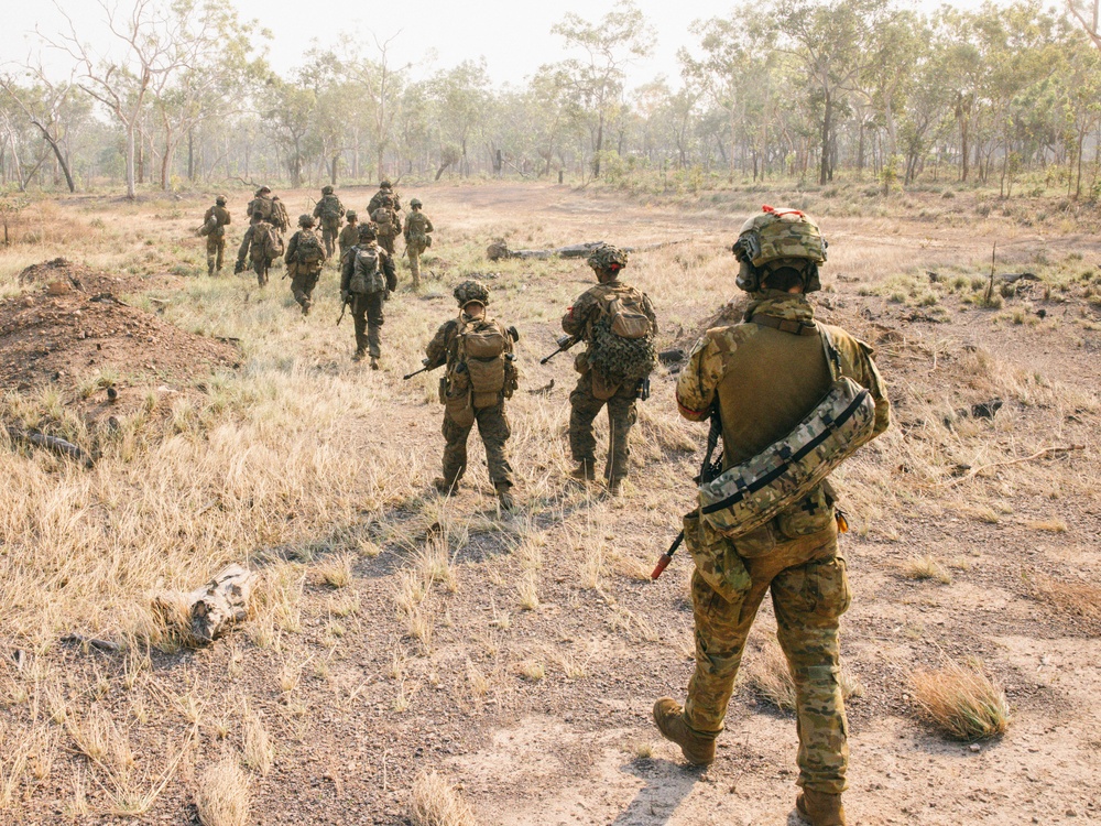 MRF-D 25.3: 2nd Bn., 1st Marines, ADF, VMM-363 conduct air assaults during Predator’s Run