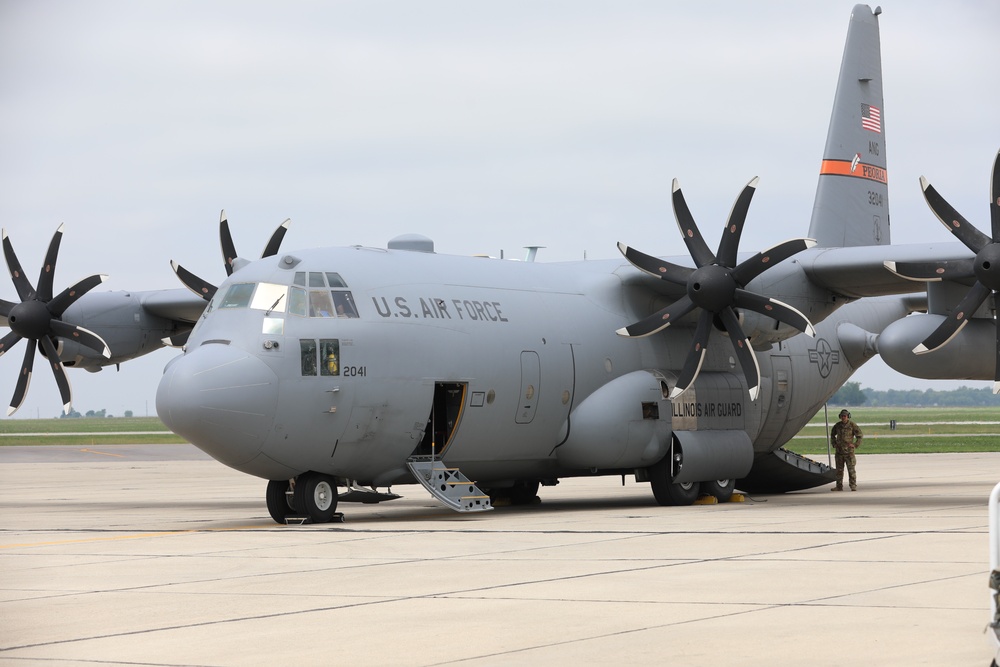 Illinois Army National Guard Soldiers Travel to Annual Training Aboard an Illinois Air National Guard C-130