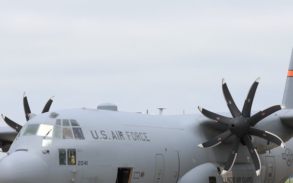 Illinois Army National Guard Soldiers Travel to Annual Training Aboard an Illinois Air National Guard C-130