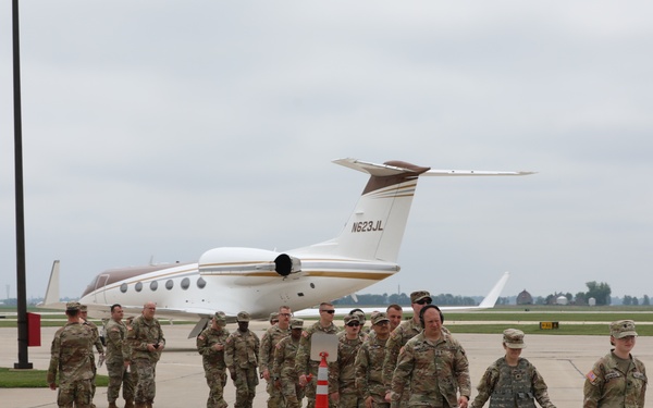 Illinois Army National Guard Soldiers Travel to Annual Training Aboard an Illinois Air National Guard C-130