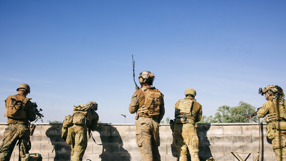 MRF-D 25.3: 2nd Bn., 1st Marines, 1 CER, RAR participate in final event during Predator’s Run