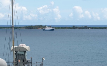 Blue Ridge Departs Guam Following Port Visit