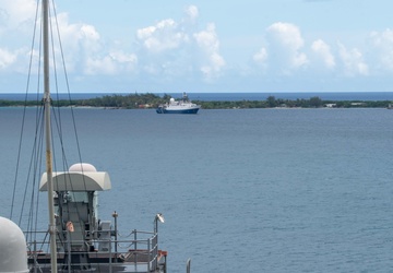 Blue Ridge Departs Guam Following Port Visit