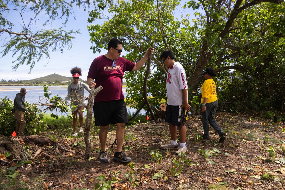 MCBH and Ola Nu’upia Hui conduct Environmental Stewardship Workday