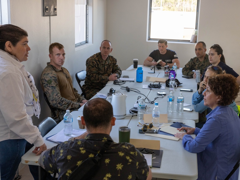 U.S. Marines, Sailors with MRF-D 25.3 conduct an integration check