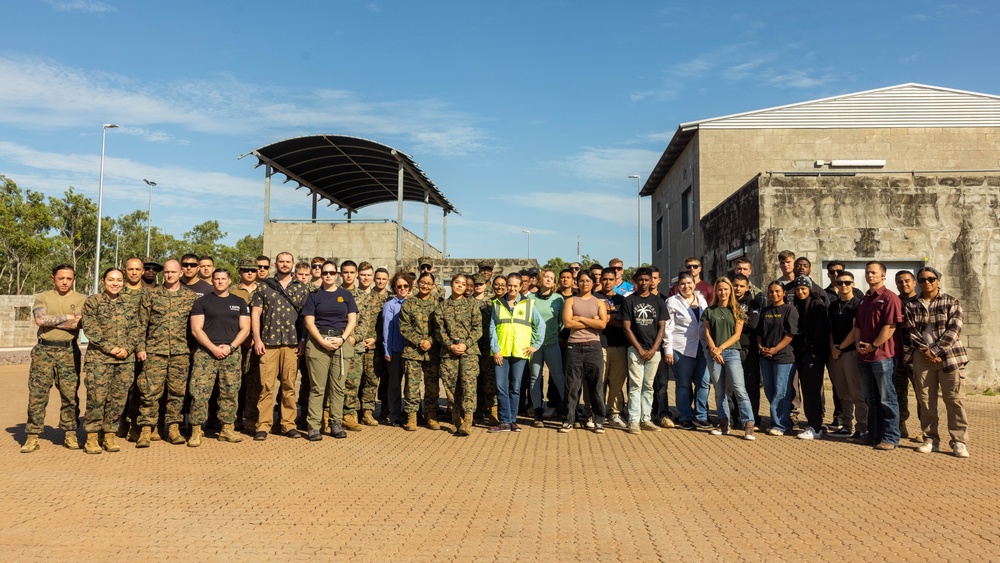 U.S. Marines, Sailors with MRF-D 25.3 conduct an integration check