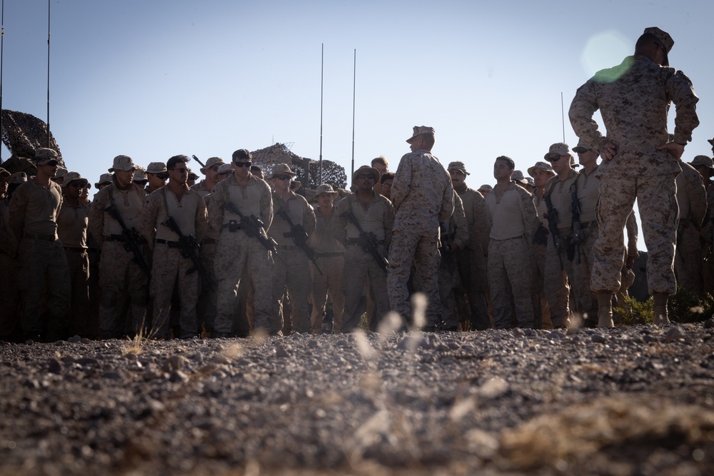 4th Marine Division Commanding General Visits Marines at ITX 3-25