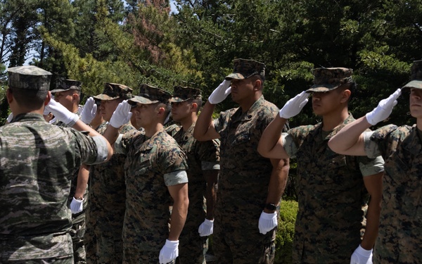 Activated Reserve Marines Participate in Commemoration ceremony with ROK Marines