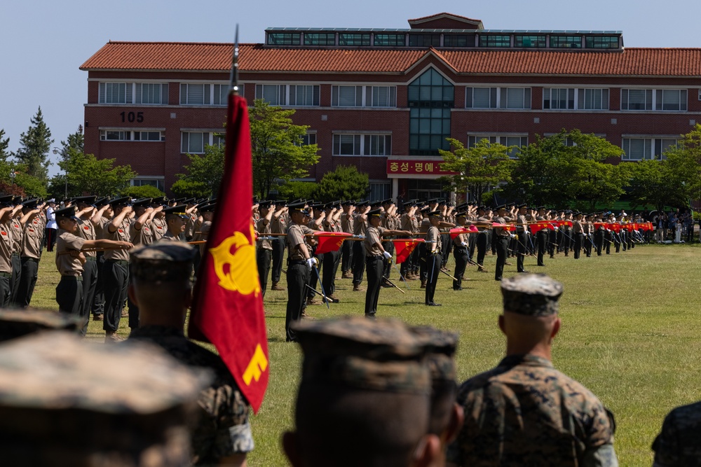 Activated Reserve Marines attend ROK Marines recruit graduation during Korea Viper 25.4