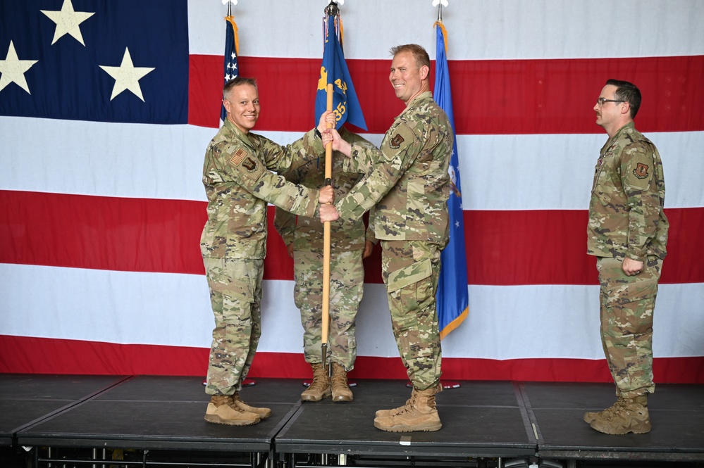 435th CRS change of command