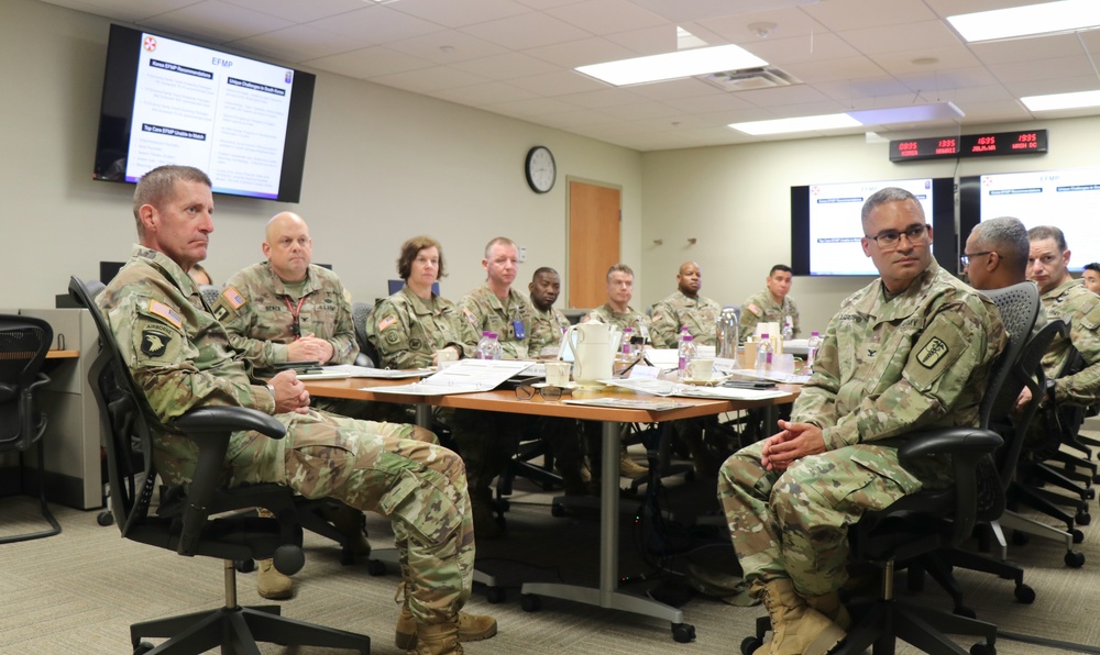 USARPAC Deputy Commanding General Visits Brian D. Allgood Army Community Hospital