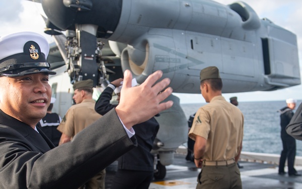 USS America (LHA 6) Arrives in Sydney, Australia