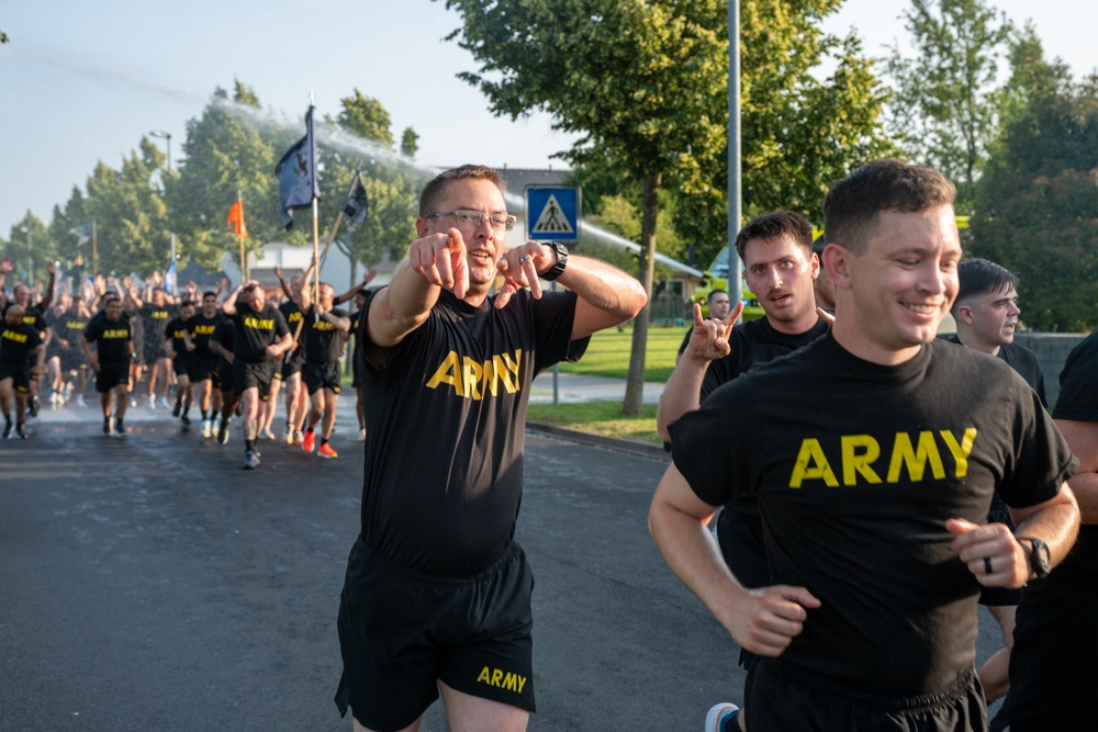 Soldiers Celebrate the Army's 250th Birthday