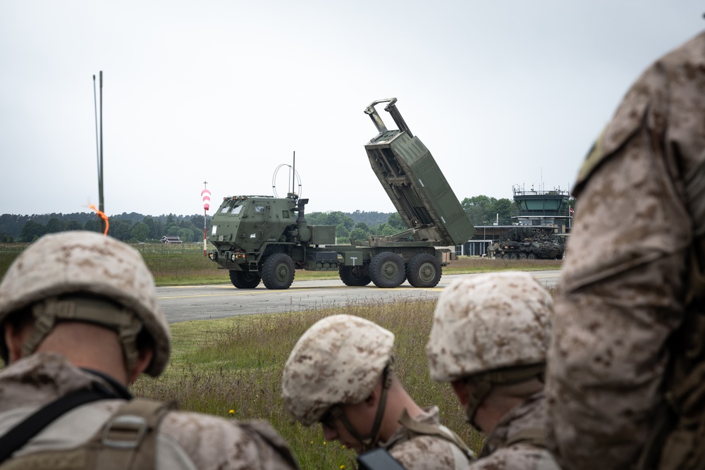 2/14 Marines Conduct HIRAIN in Latvia during BALTOPS 25