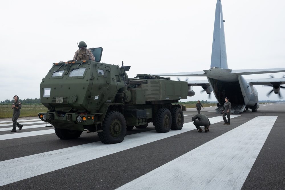 2/14 Marines Conduct HIRAIN in Latvia during BALTOPS 25