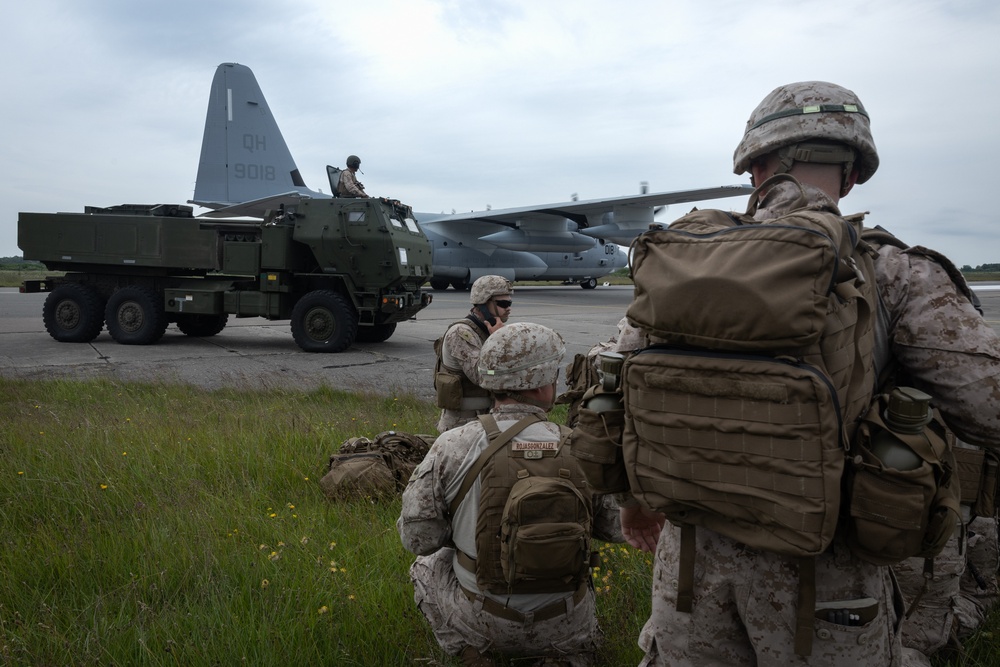 2/14 Marines Conduct HIRAIN in Latvia during BALTOPS 25