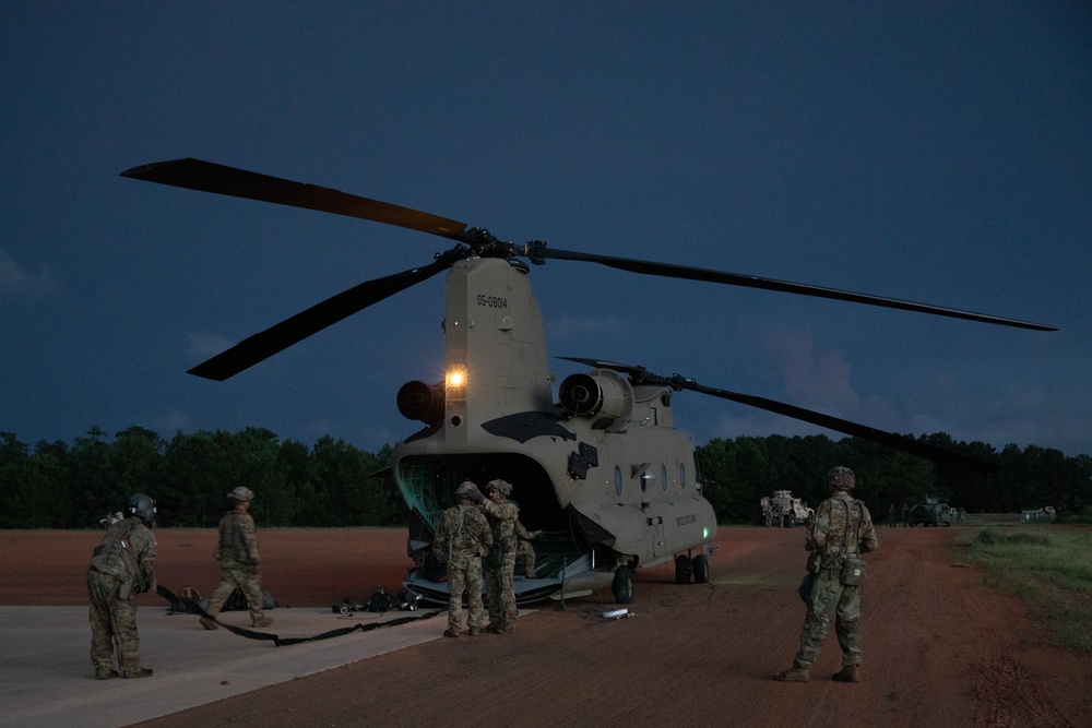 CH-47 Chinook supports night refueling exercise at JRTC