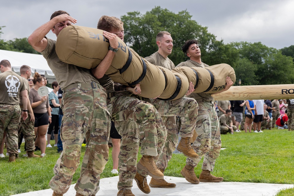 U.S. Army soldiers with the 11th Cyber Battalion, 780th Military Intelligence Brigade, Army Cyber Command, participate in a fitness competition during the Army's 250th Birthday Festival
