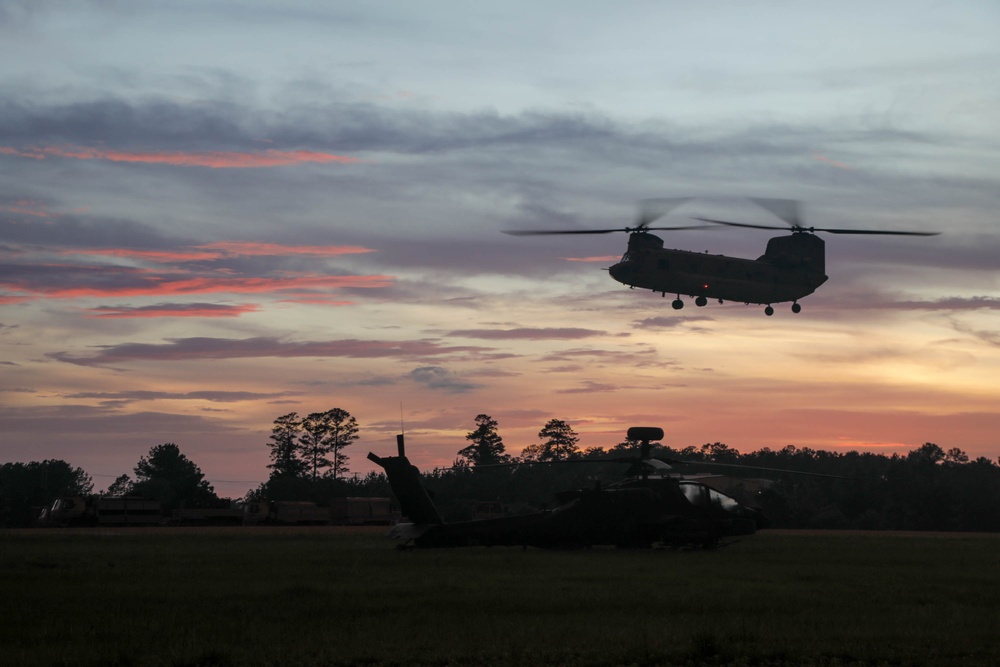 Helicopters conduct evening refueling exercise at JRTC