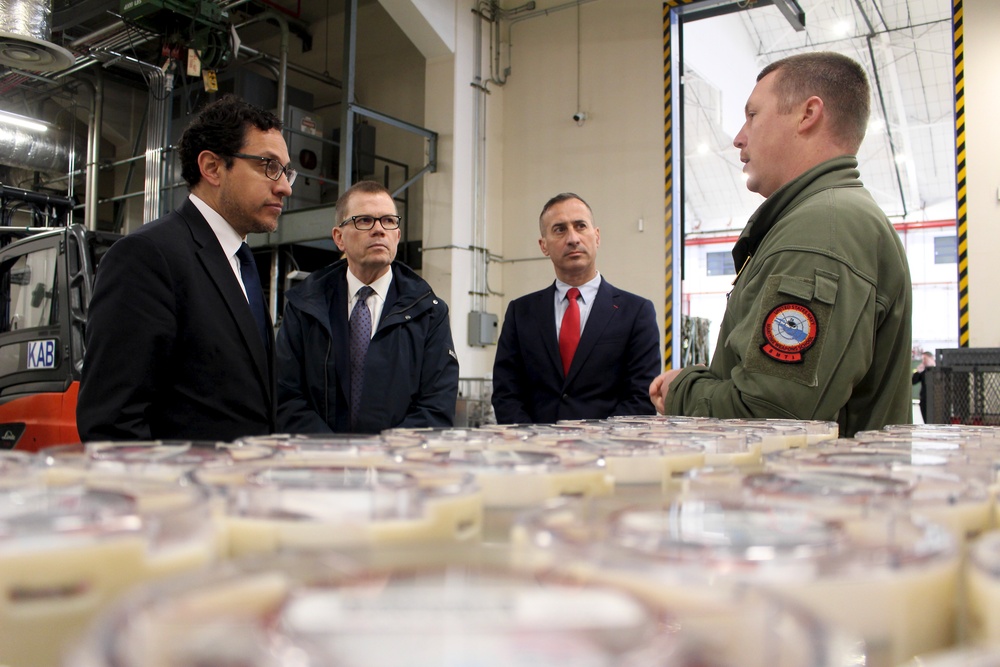 French Delegation visits U.S. VP Squadrons