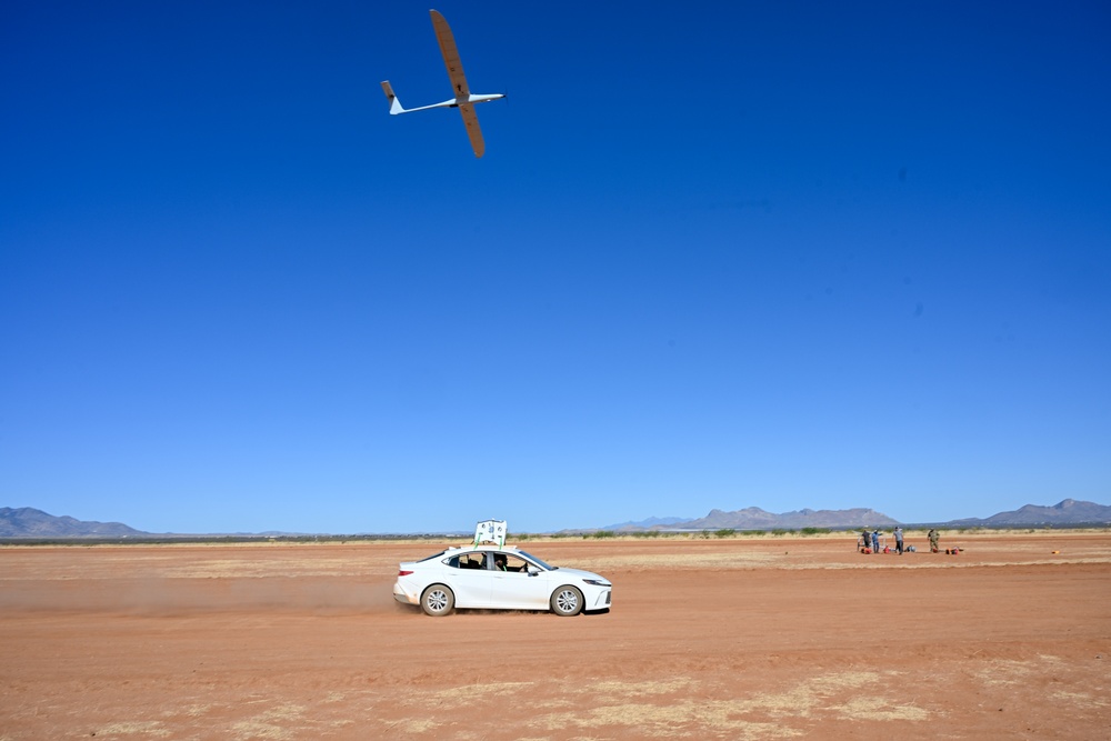 Soldiers Experiment with Technology at Arcane Thunder