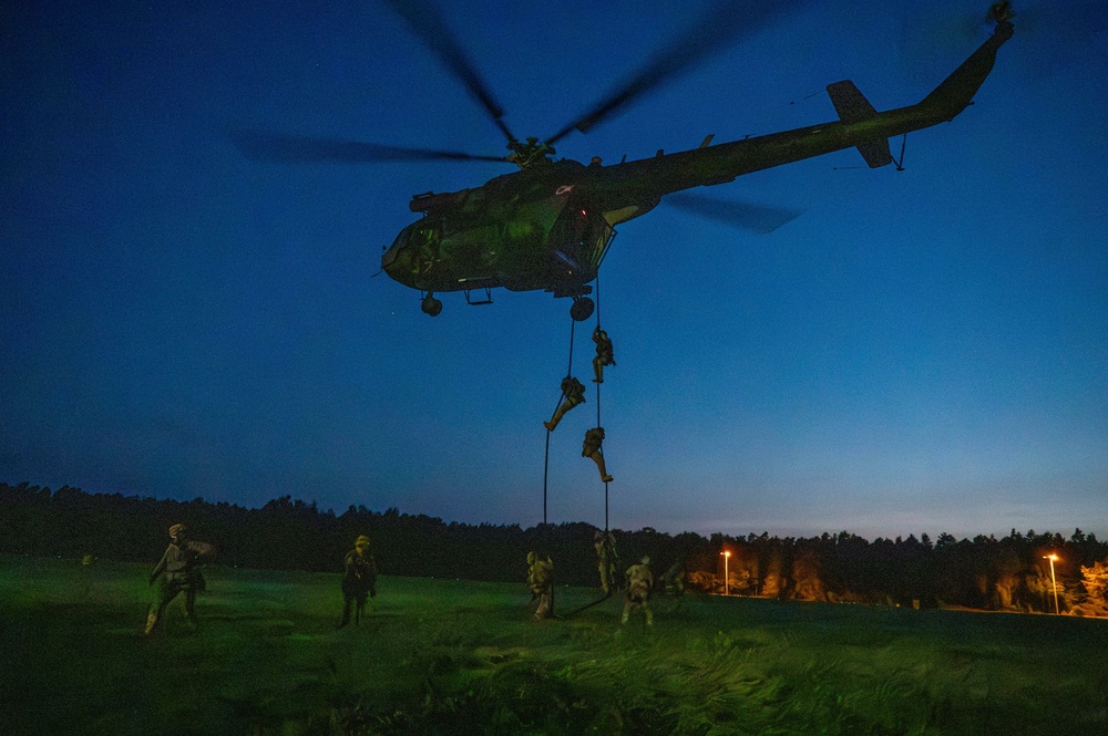 Polish SOF conduct training during BALTOPS25
