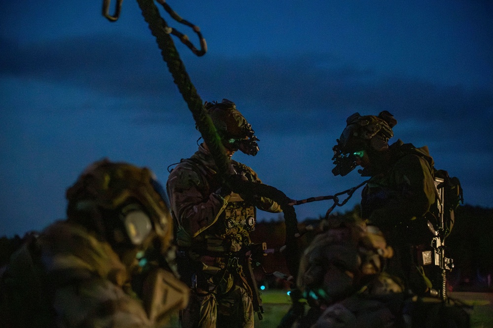 Polish SOF conduct training during BALTOPS25