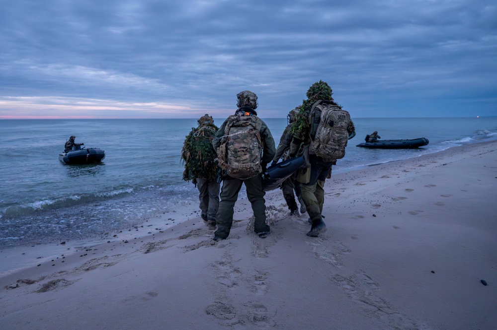 Polish SOF conduct training during BALTOPS25