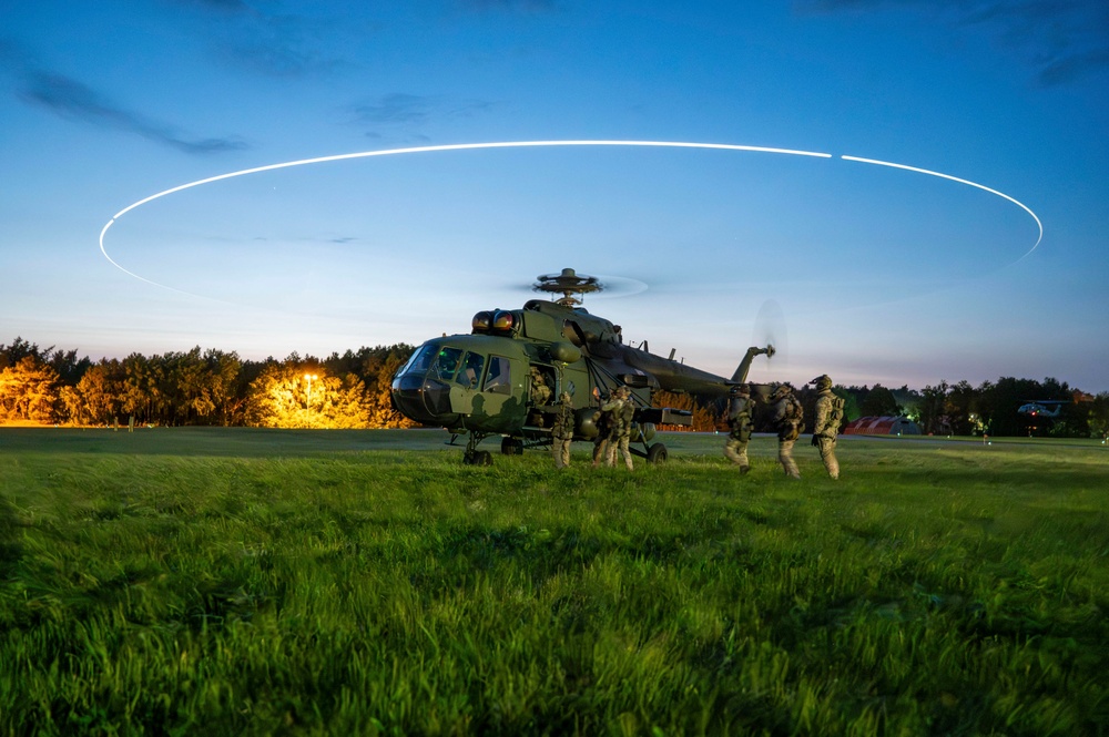 Polish SOF conduct training during BALTOPS25
