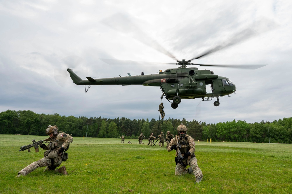 Polish SOF conduct training during BALTOPS25