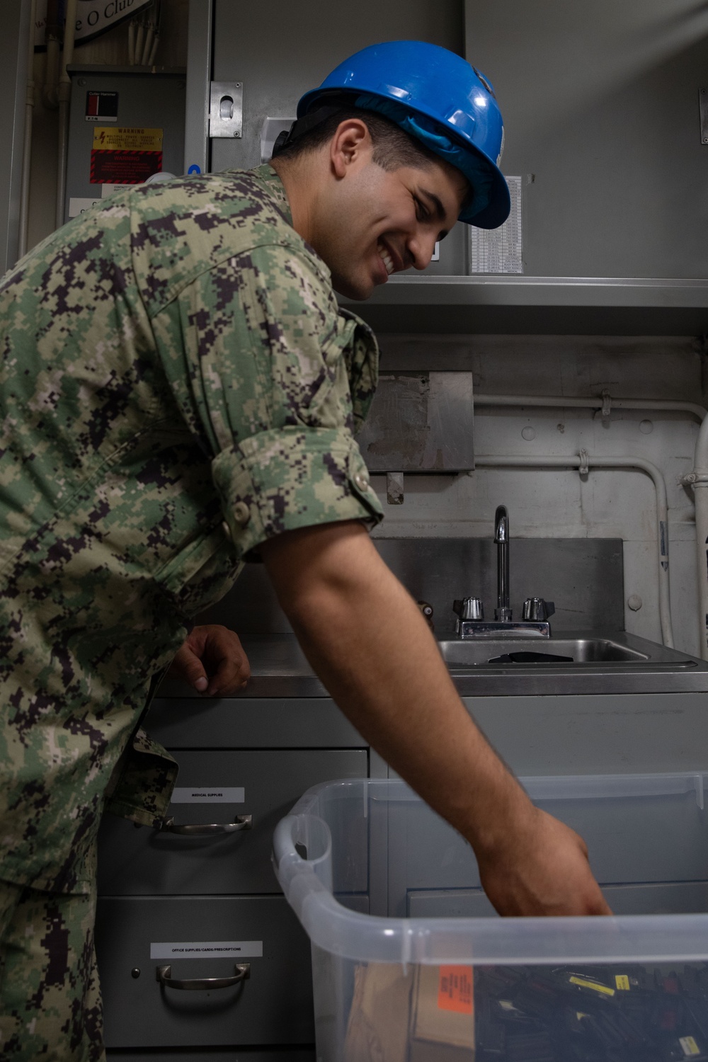 Ike Conducts Planned Incremental Availability maintenance period
