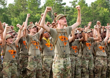South Carolina Army National Guard deputy adjutant general addresses JROTC cadets