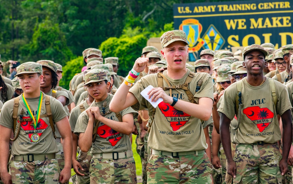 South Carolina Army National Guard deputy adjutant general addresses JROTC cadets