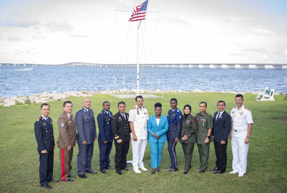 NAVSCIATTS Graduates Semester 25-2 Strategic Leaders Course