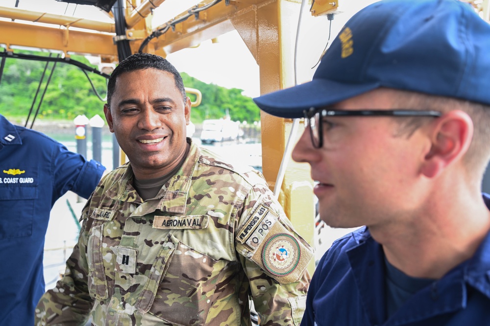 SENAN tours USCG Cutters in Panama